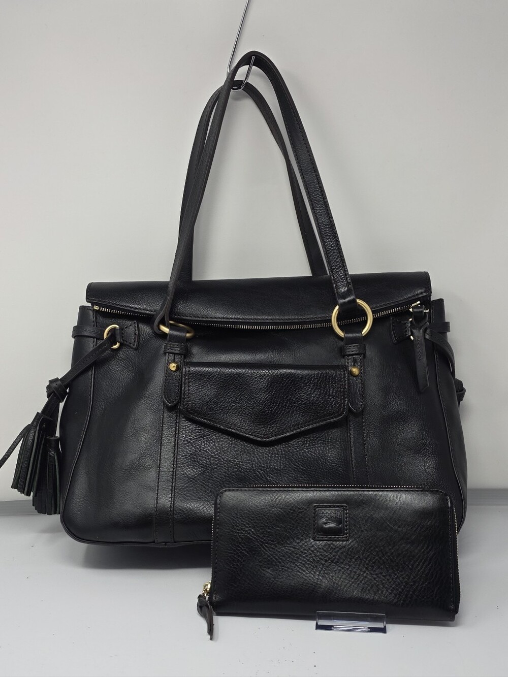 Dooney & Burke Florentibe Smith Bag And Wallet. EUC Black Leather